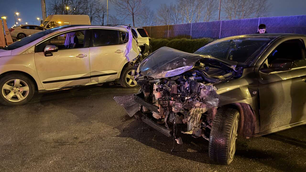 Konya plakalı TIR zincirleme kazaya karıştı! Çok sayıda yaralı var 10
